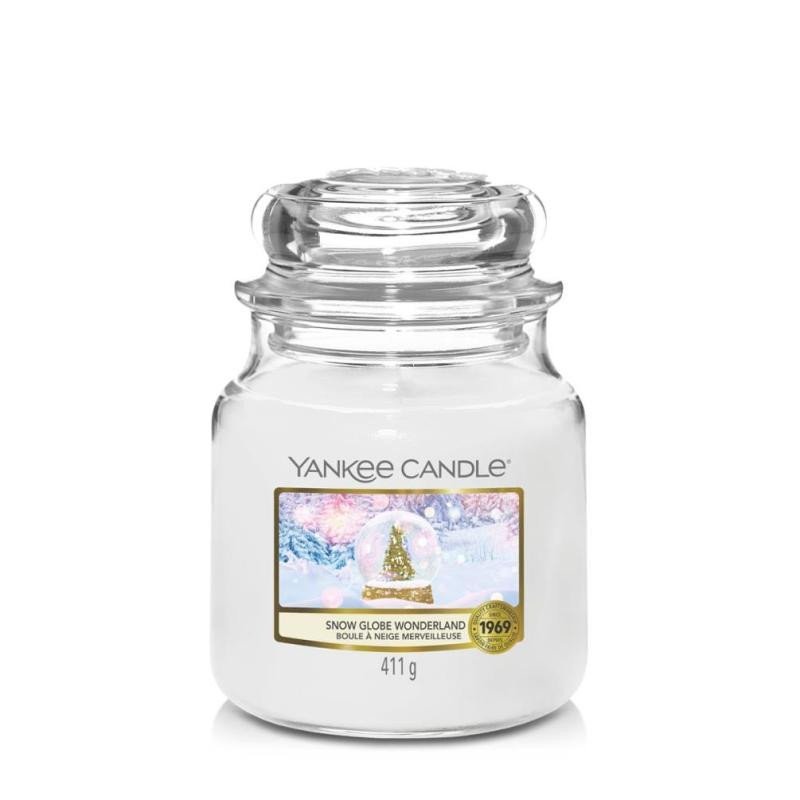 Levně YANKEE CANDLE Snow Globe Wonderland svíčka 411g