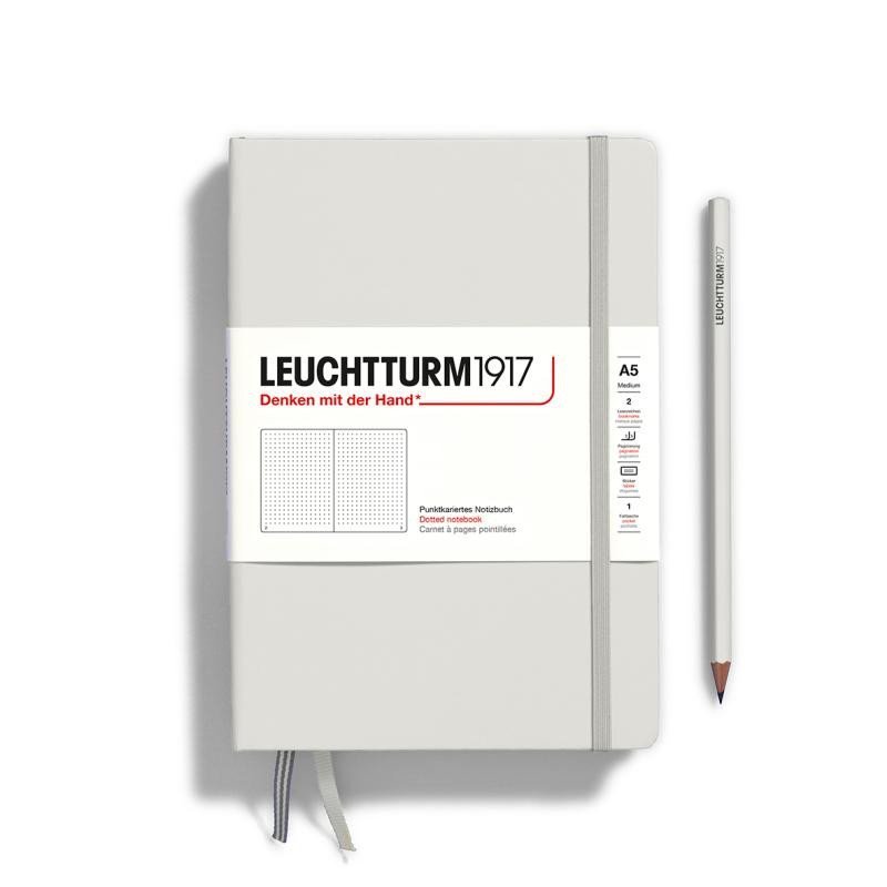 Levně Leuchtturm1917 Zápisník Light Grey Medium A5 tečkovaný