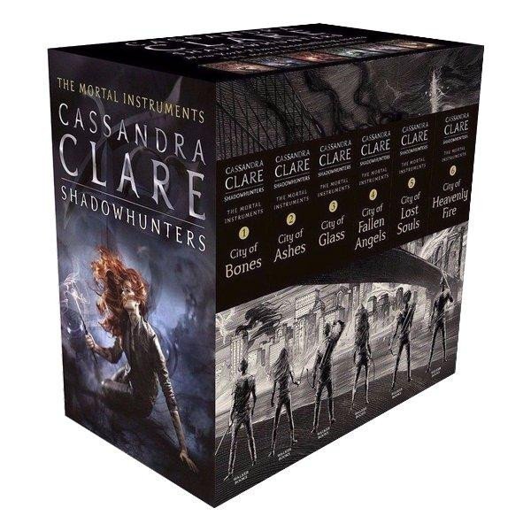 Levně Mortal Instruments 1-6 Slipcas - Cassandra Clare
