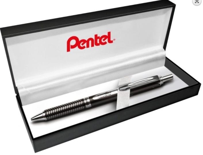 Levně Pero gelové Pentel EnerGel BL407 - černé 0,7mm v dárkové krabičce