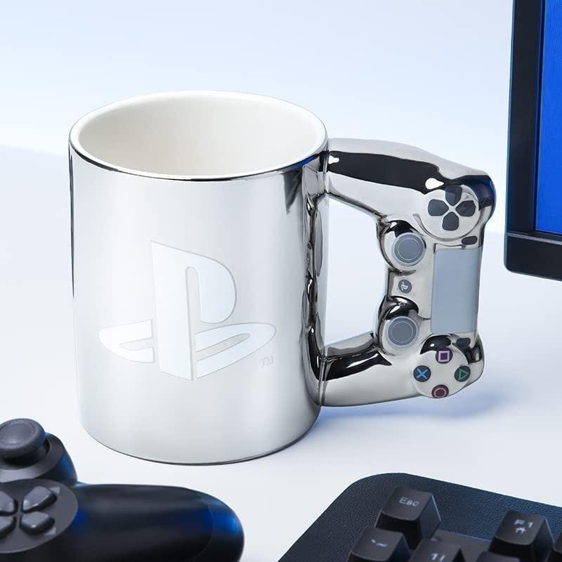 Levně Hrnek 3D Playstation PS4 stříbrný - EPEE Merch - Paladone