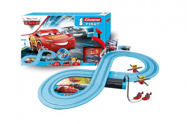 Levně Autodráha Carrera First Auta/Cars 2,4m plast +2 auta na bat. v krabici 50x30x7cm