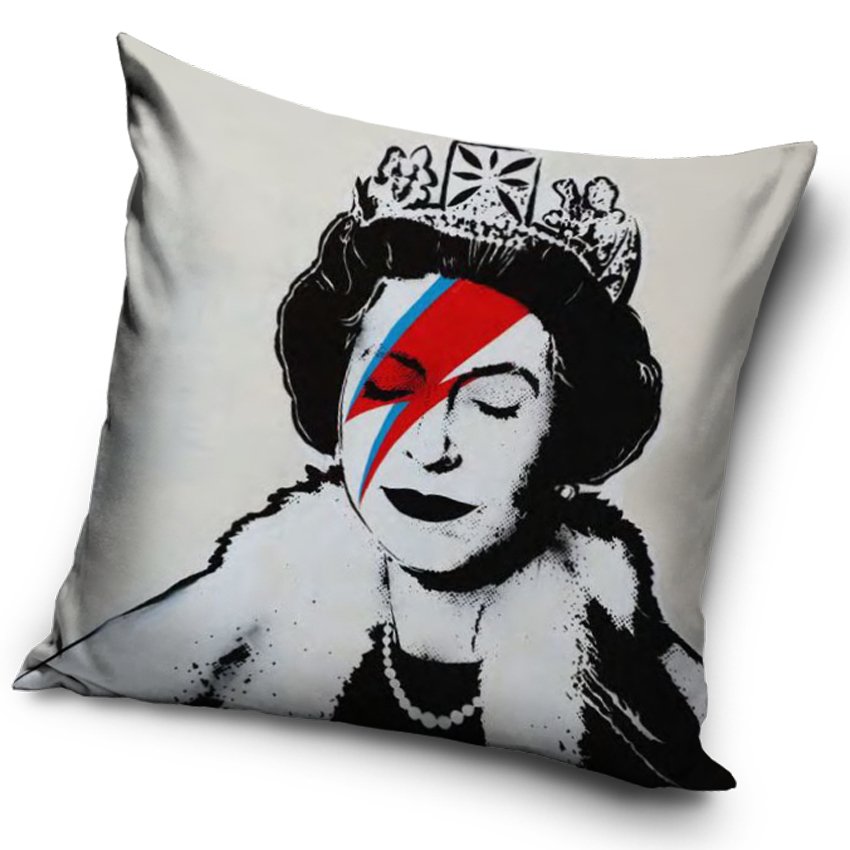 Levně Dekorační polštářek Banksy Queen Ziggy