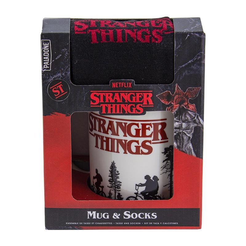 Levně Stranger Things Dárkový set (hrnek a ponožky)