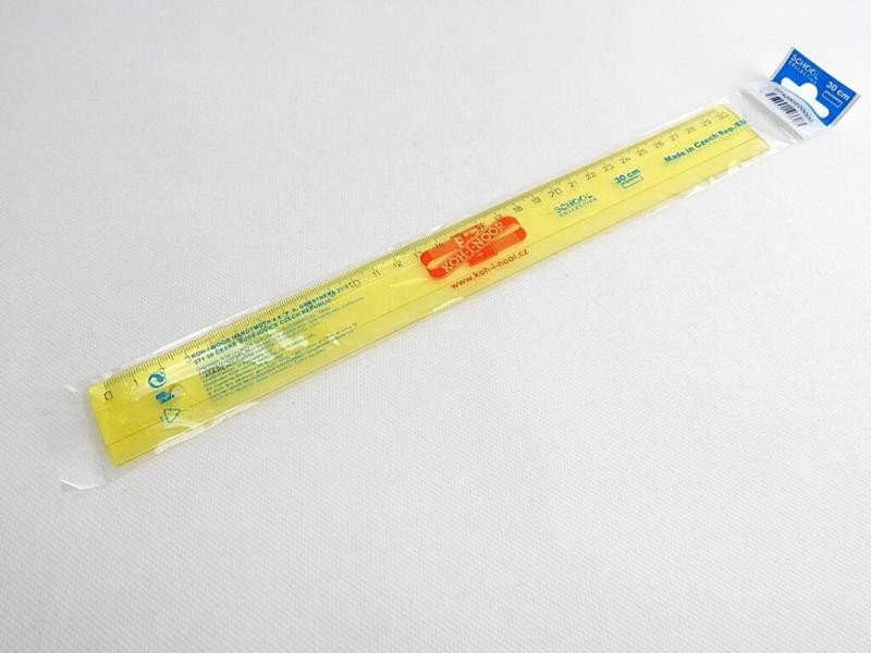 Levně Koh-i-noor pravítko 30 cm žluté