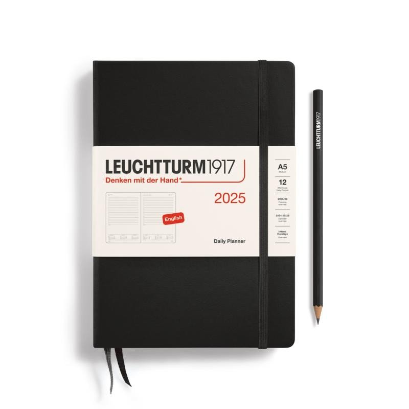 Levně Leuchtturm1917 Daily Planner Medium (A5) 2025 Black