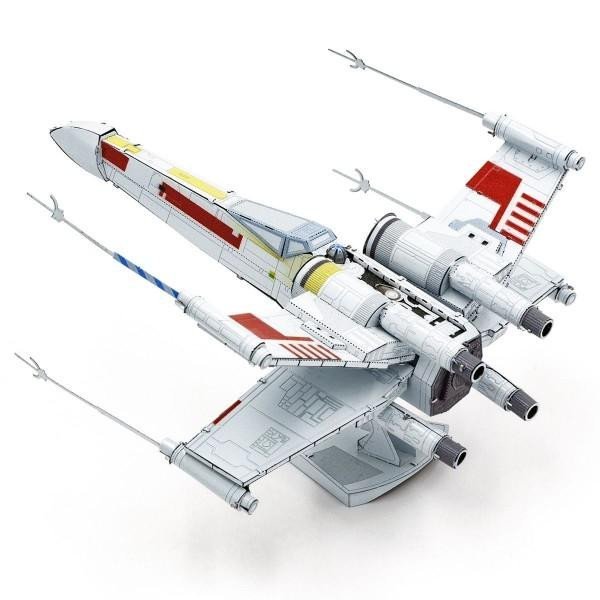 Levně Metal Earth 3D kovový model Star Wars: X-Wing Starfighter