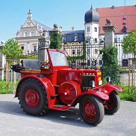 Náhled Kalendář poznámkový 2018 - Traktory, 30 x 30 cm