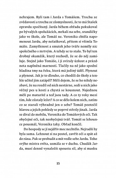 Náhled Rodina a jiné regály - Příběhy pod rouškou