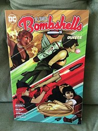 DC Comics: Bombshells Vol. 4: Queens