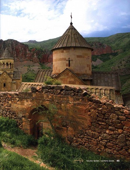 Náhled Arménie země hor, klášterů a vína / Armenia the Country of Mountains Monasteries and Wine