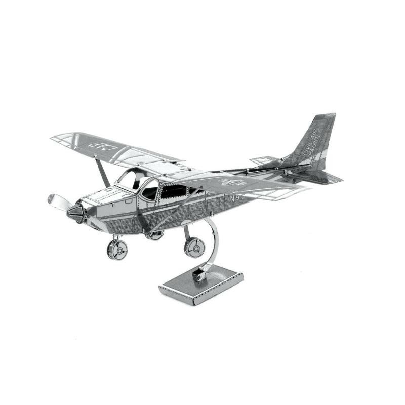 Levně Metal Earth 3D kovový model Cessna Skyhawk 192