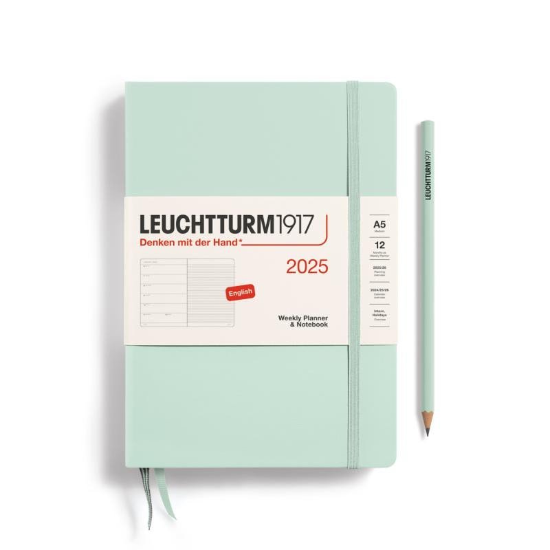 Levně Leuchtturm1917 Weekly Planner &amp; Notebook Medium (A5) 2025 Mint Green