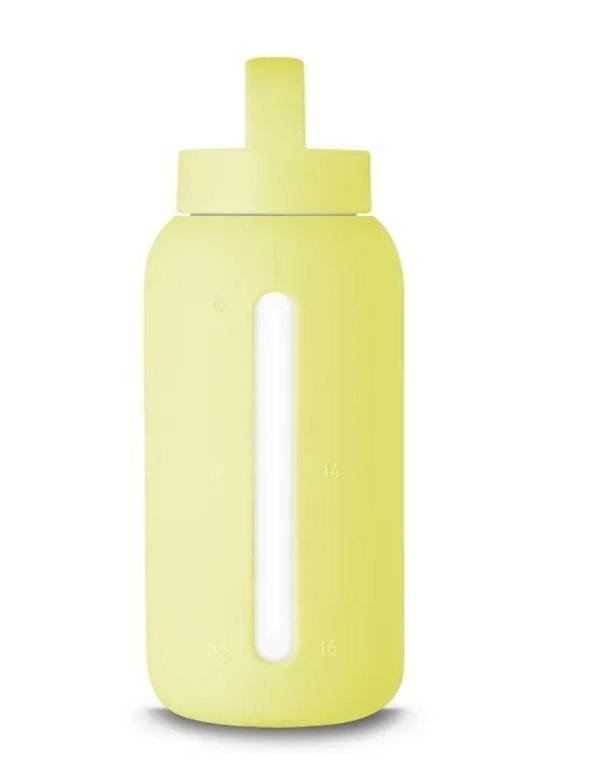 Levně MUUKI Denní láhev Sunny Lemonade 720 ml