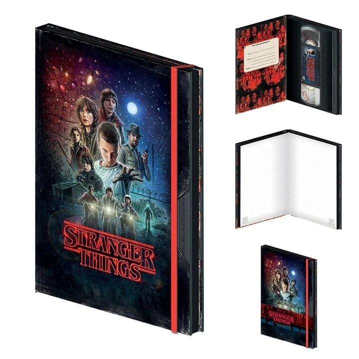 Levně Stranger Things Zápisník premium - VHS - EPEE